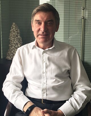 <span class="mw-page-title-main">Nigel Carrington</span> British lawyer and academic leader