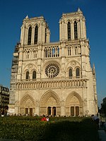 Notre Dame Batı Cephesi.jpg