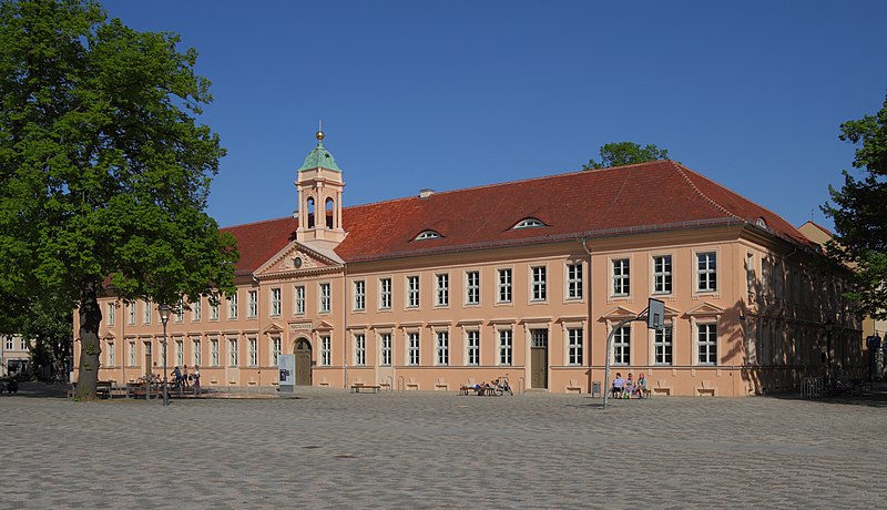 File:OPR Neuruppin Altes Gymnasium.jpg