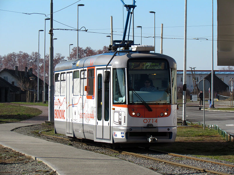 File:Osijek tramvaj 2012.jpg