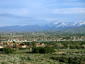 Palmdale e Montanhas.jpg