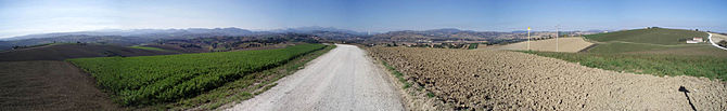 Panorama marchigiano da Castelleone di Suasa 01.jpg
