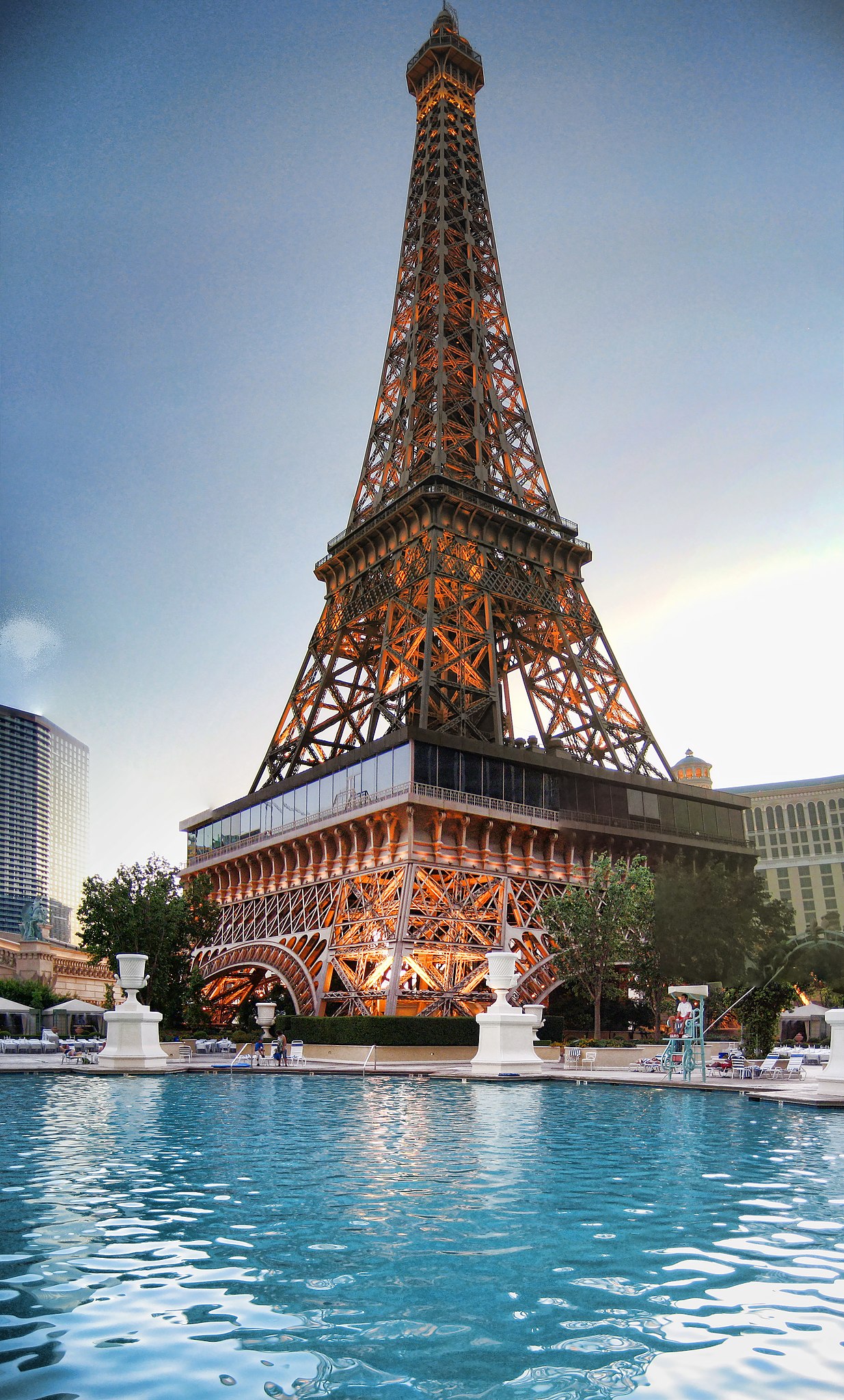 File:Paris Las Vegas 2009.jpg - Wikipedia