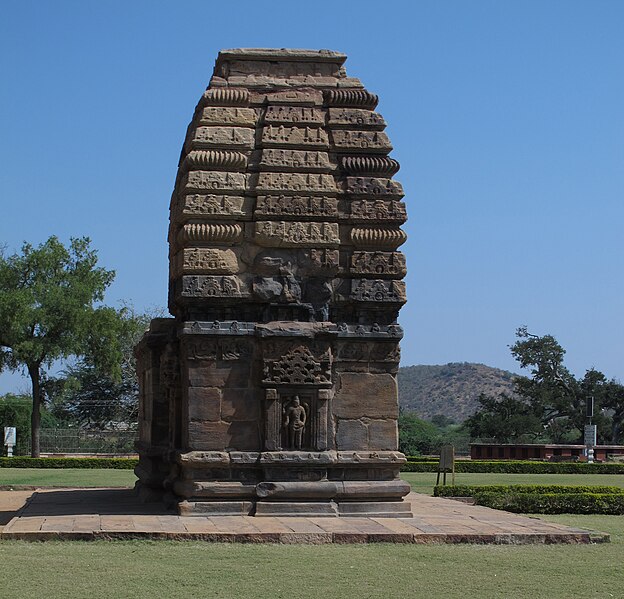 File:Pattadakal. Kadasiddheśvara temple from the West.jpg