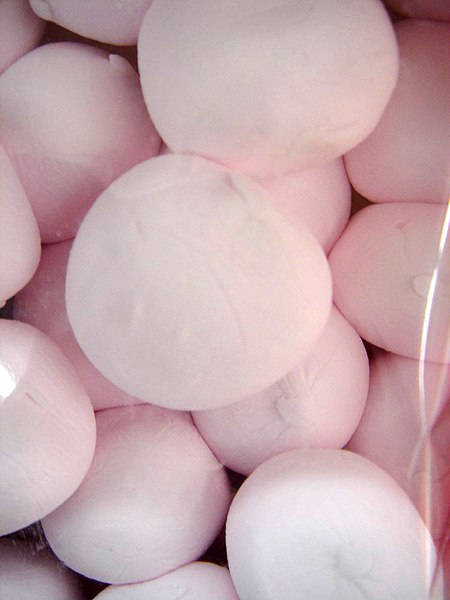 File:Pink Marshmallows.jpg