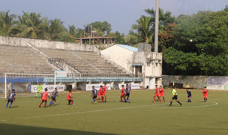 File:Players of Churchill Brothers FC Goa reserves in action during a Goa Pro League match against Sporting Goa.jpg