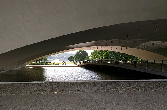 Point State Park, Pittsburgh, Interstate 279 underpass