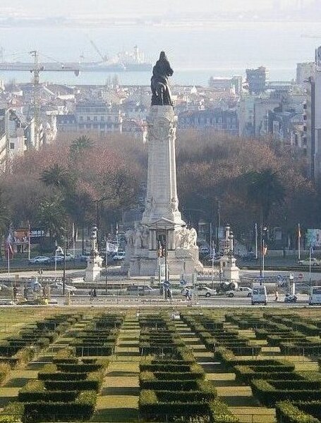 Image: Praça Marques de Pombal, Lisboa (cropped)