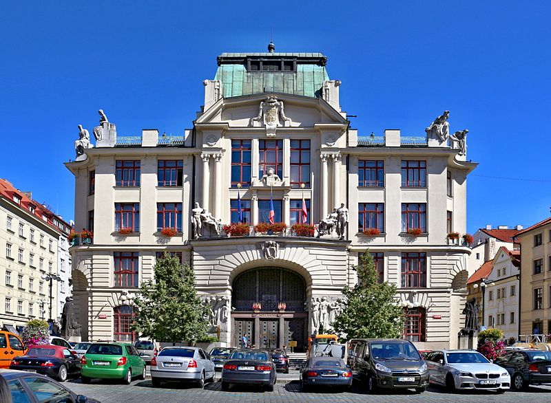 File:Praha Magistrát 1.jpg