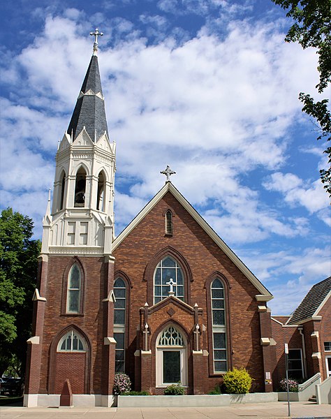 File:Pro-Cathedral of St. Mary - Bismarck, North Dakota 02.jpg