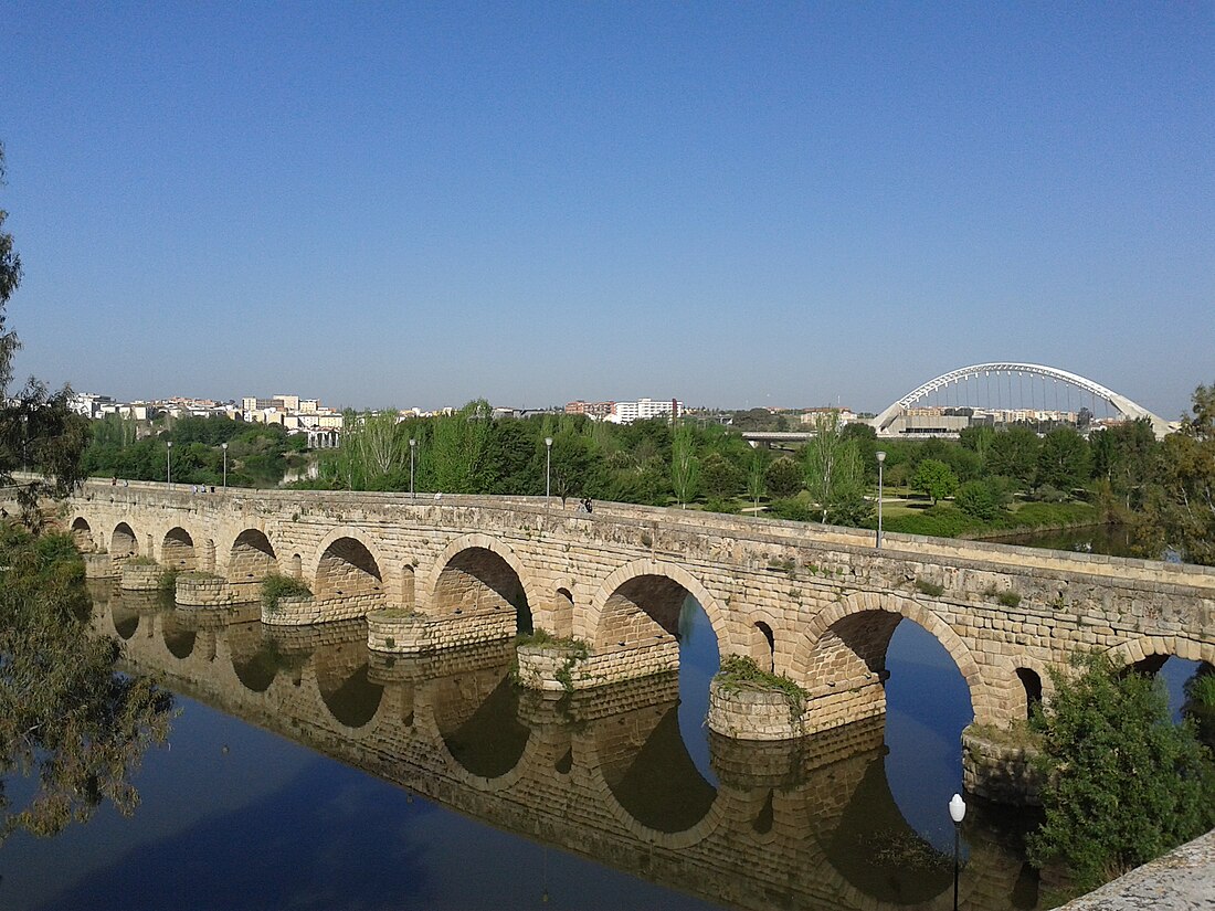 Puente romano sobre el río Guadiana