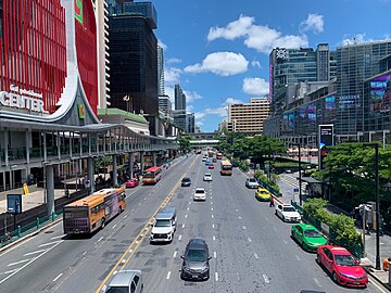 File:Ratchadamri_Road_ถนนราชดำริ_(2021).jpg