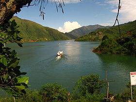 Immagine illustrativa dell'articolo Lac del Salvajina