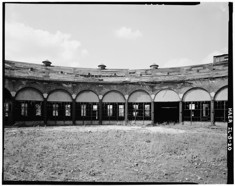 File:Roadhouse (1856 and 1859 portions), general view showing columns and roofline - Chicago, Burlington and Quincy Railroad, Roundhouse and Shops, Broadway and Spring Streets, Aurora, HAER ILL,45-AUR,1-20.tif