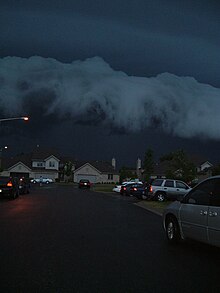 Cumulonimbus arcus Roll Cloud 001.jpg