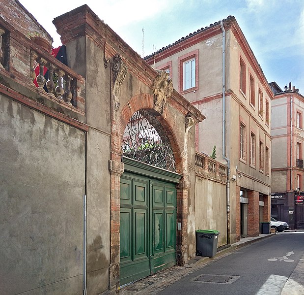 File:Rue du Canard (Toulouse) no 8 hôtel Vendage de Malepeyre.jpg