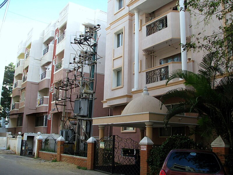 File:Rustam Bagh Apartments 8-8-2010 5-29-03 PM.JPG