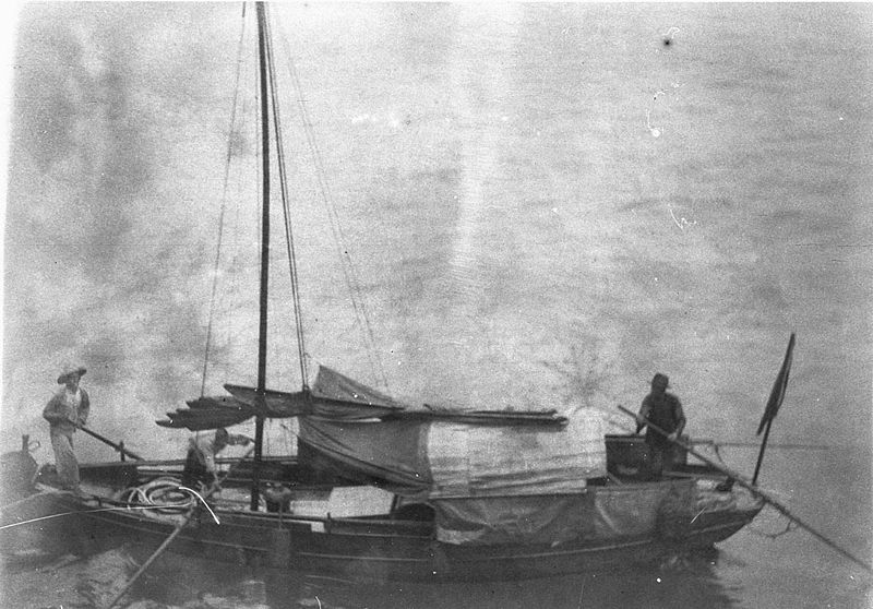 File:SLNSW 51041 Italian fishing boat.jpg