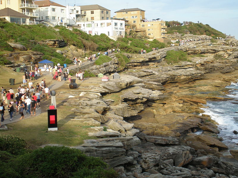 File:Sculpture by the Sea 01.JPG