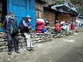 Breve sosta durante l'Everest Base Trail
