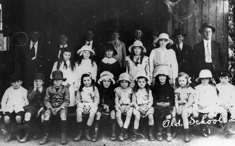 File:StateLibQld 1 115988 Students of Limpinwood Public School, 1917.jpg