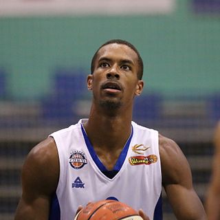 <span class="mw-page-title-main">Stephen Dennis</span> American professional basketball player