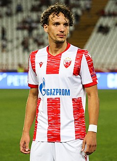 ستراهينجا إيراكوفيتش: لاعب كرة قدم صربي