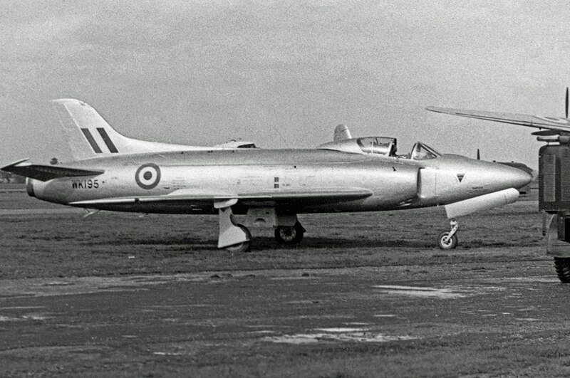 File:Supermarine Swift F.1 WK195 V-A BLA 13.9.53 edited-2.jpg