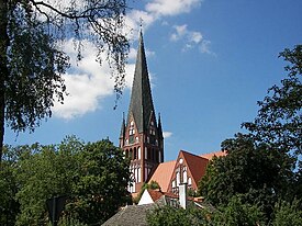 Szczecinek - kościół pw Narodzenia NMP.jpg