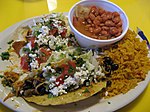 Tacos, pirinç ve borracho çekirdekleri