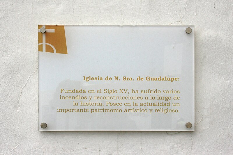 File:Teguise - Plaza de la Constitución - Iglesia de Nuestra Señora de Guadalupe ex 02 ies.jpg