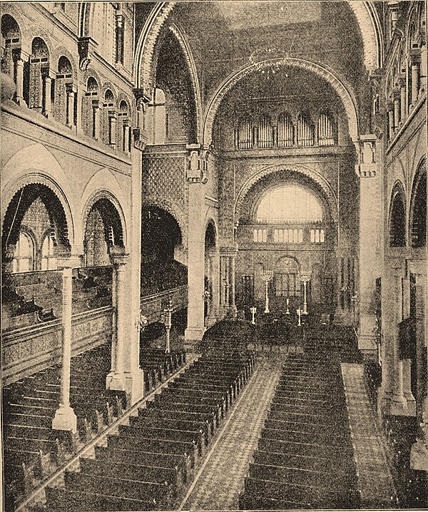 Interior of the old (1868) Temple Emanu-El then on 43rd Street and 5th Avenue.