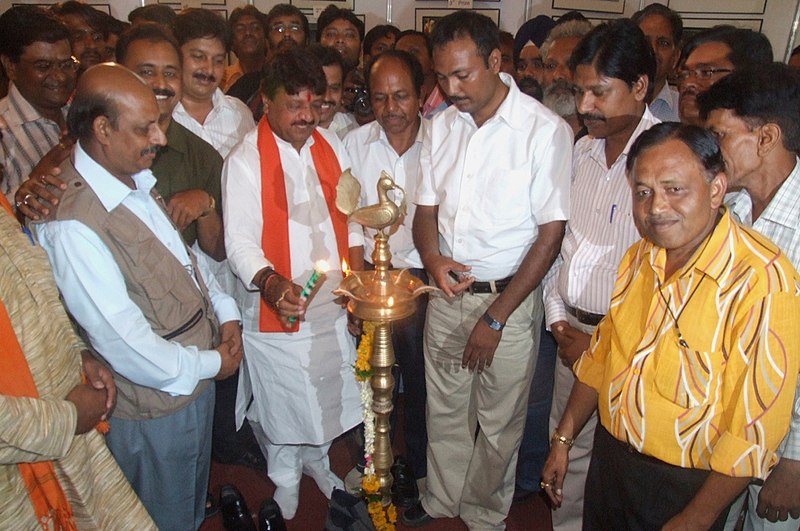 File:The Minister for Information Technology, PWD and Energy, Madhya Pradesh, Shri Kailash Vijaybargiya inaugurating the photo exhibition on ‘Spirit of Independent India’ award winning and selected photographs from 20th National.jpg