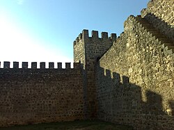 Torreão do castelo de Belver.jpg