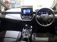 2019 Corolla 1.8 W×B saloon interior (Japan)