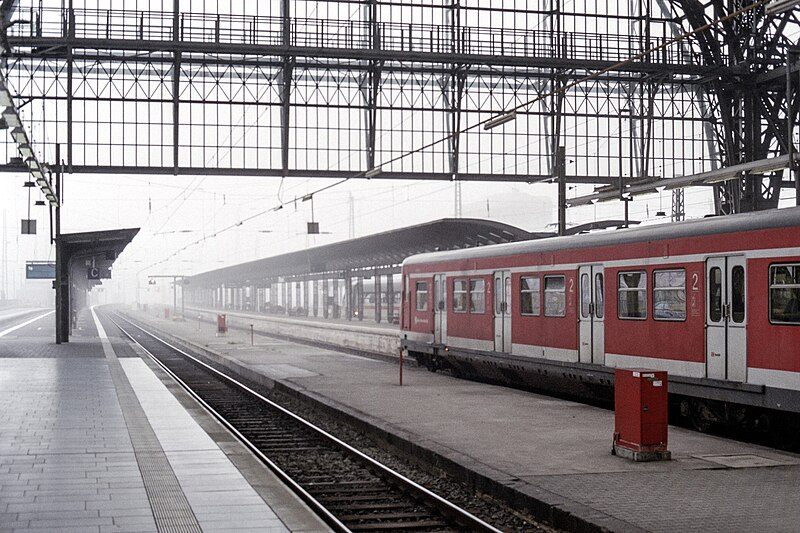 File:Train station in Hesse -a.jpg