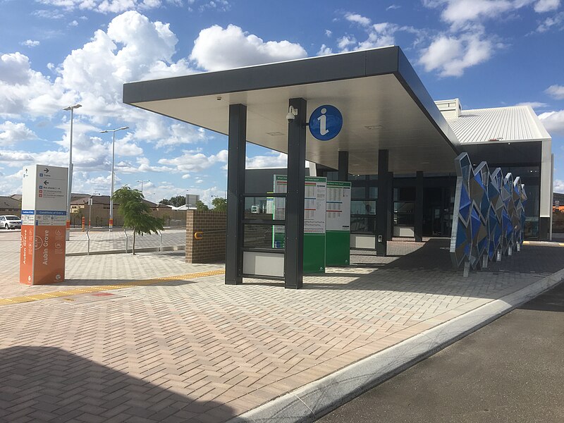 File:Transperth Aubin Grove Station outer entrance bus station end.jpg