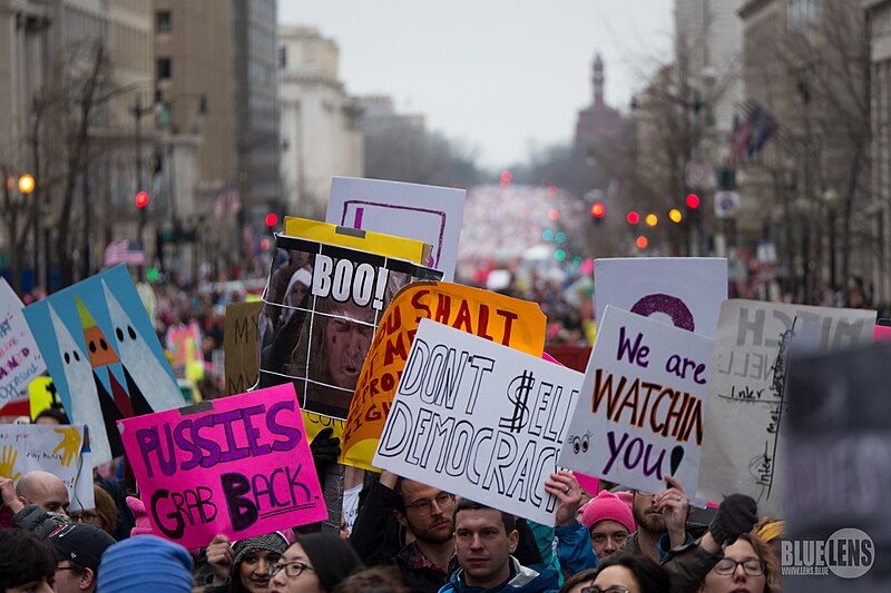 File:Trump-WomensMarch 2017-top-1060557 (32298813852).jpg