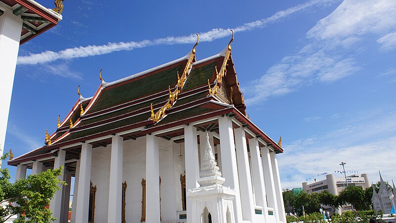 File:Wat Ratchanatdaram-08.jpg