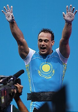 Levantamiento de pesas en los Juegos Olímpicos de verano de 2012 - Hombres 94 kg - 11.jpg
