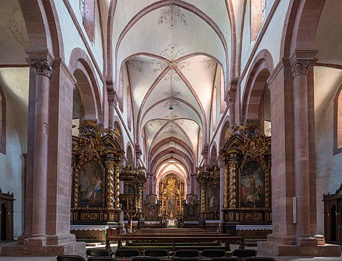 Deutsch: Innenraum der Kirche English: Church interior