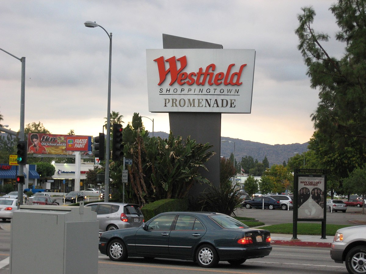 File:Westfield Promenade mall vista.jpg - Wikimedia Commons