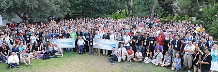 ไฟล์:Wikimania 2011 - Group Picture (2).jpg