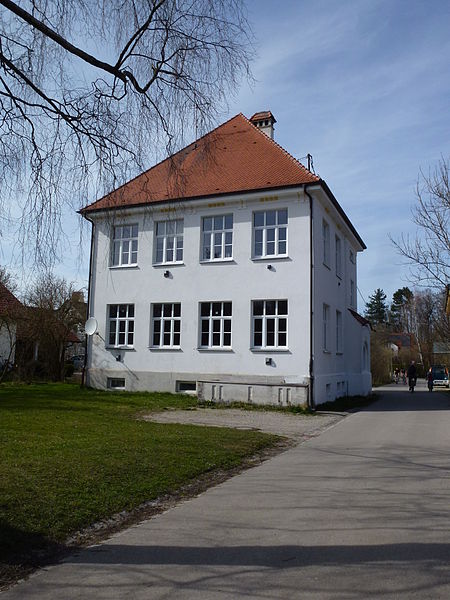 Windach Raiffeisenweg4 Schulhaus 001 201504 118