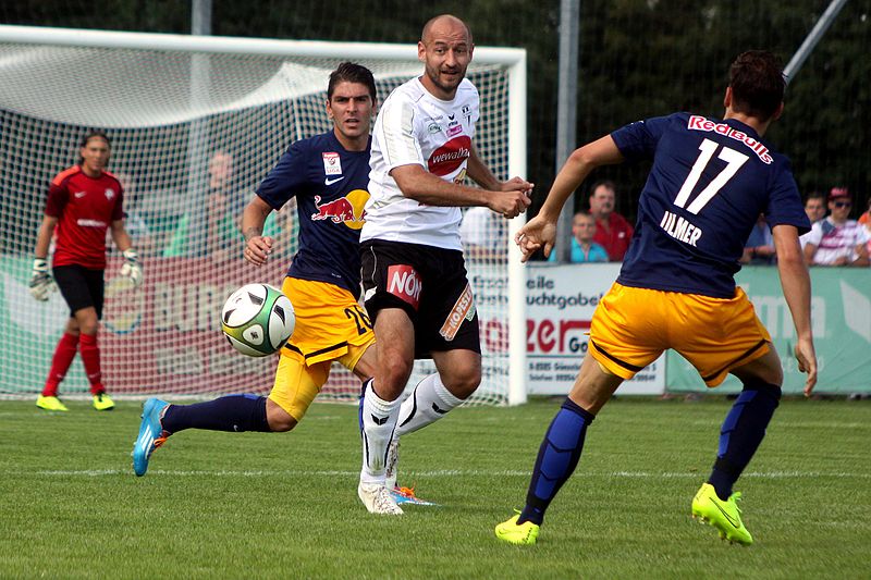 File:1. SC Sollenau vs. FC Red Bull Salzburg 2014-07-12 (122).jpg