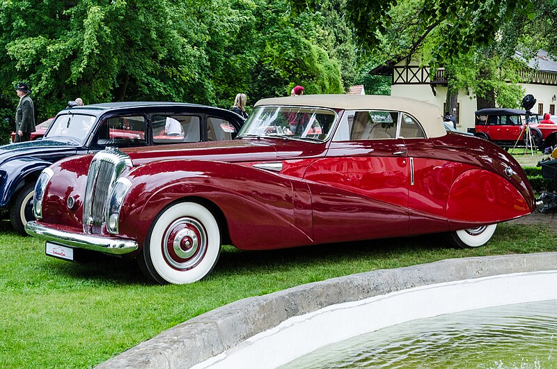 File:1949 Daimler DE 36 "Green Goddess", Hooper drophead coupé 8853058256.jpg