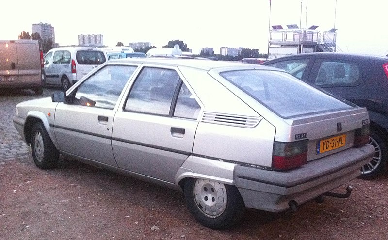 File:1990 Citroën BX 14 TE rear.jpg