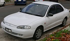 280px-1998_Hyundai_Lantra_(J2)_SE_sedan_(2015-06-08)_01.jpg