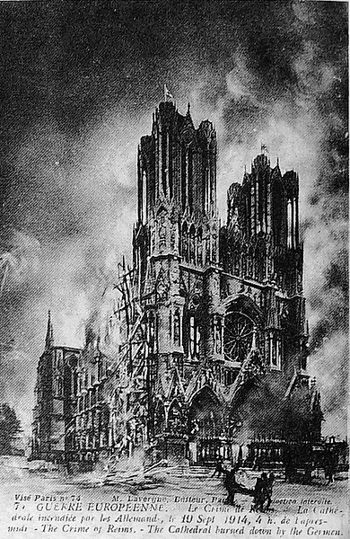 File:19 Sept 14 incendie cathedrale reims 5084.jpg