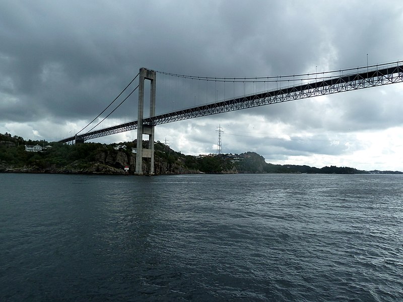 File:2010-08-06 - Bergen - die Sotra-Brücke verbindet Dotningsvik mit Knarrvika - panoramio.jpg